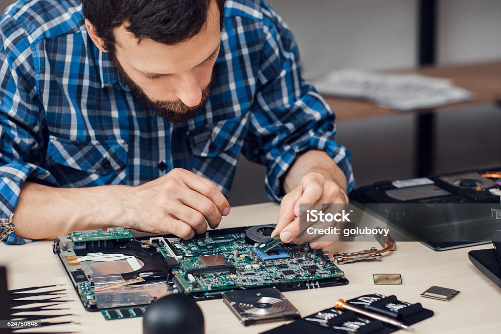 Common Laptop/Desktop Repair Services